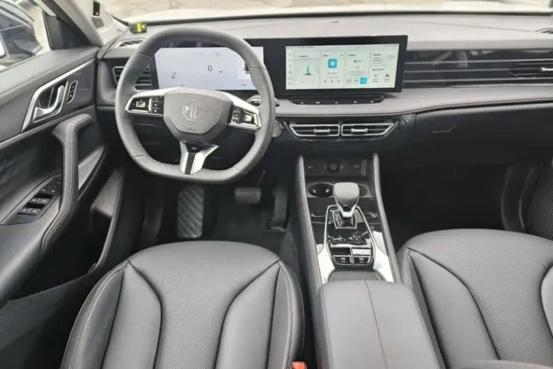 MG HS din 2025 cu 2.000 km - oferta MG0185890 - foto 10