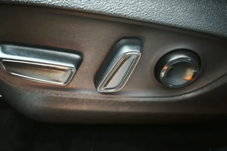 Toyota Highlander din 2021 cu 134.000 km - oferta TOY185898 - foto 18