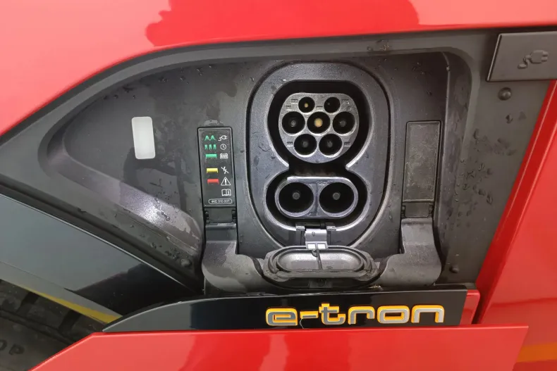 Audi e-tron din 2020 cu 40.000 km - oferta AUD185902 - foto 27