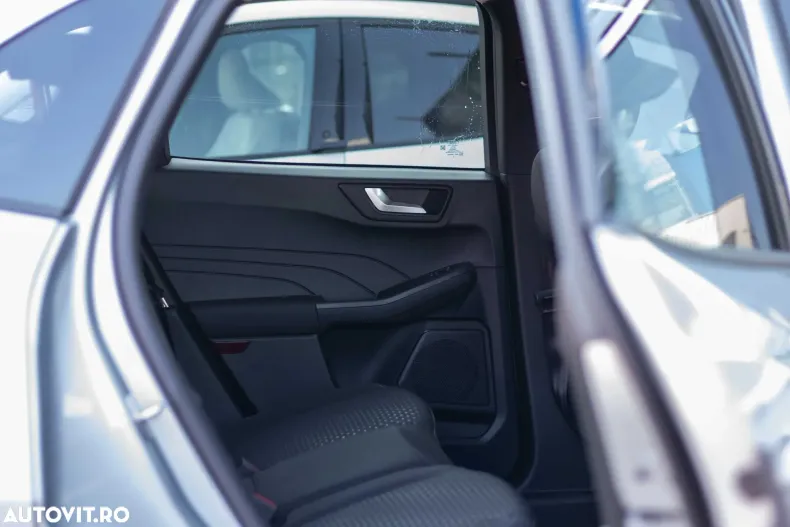 Ford Kuga din 2025 cu 3 km - oferta FOR185914 - foto 19