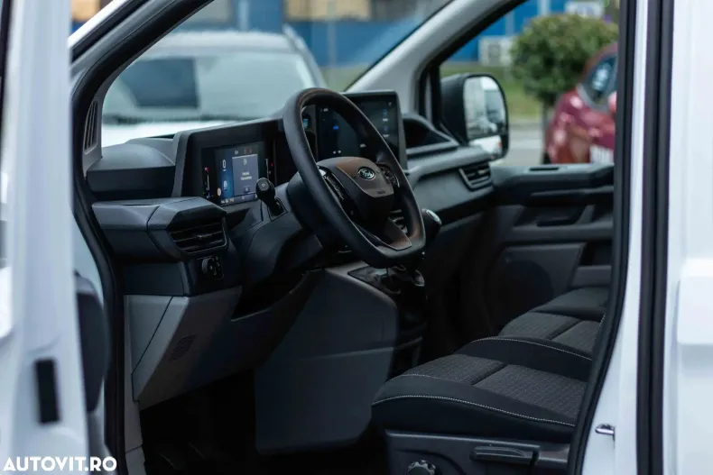 Ford Transit Custom din 2025 cu 2 km - oferta FOR185920 - foto 16