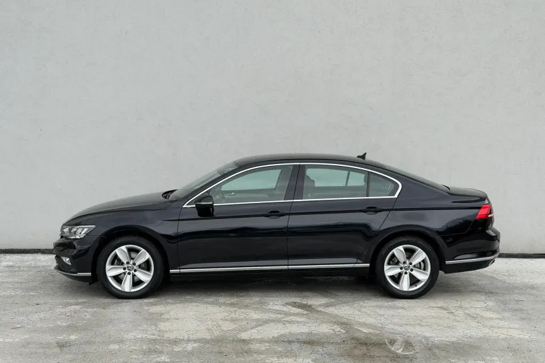 Volkswagen Passat din 2020 cu 83.867 km - oferta VOL185930 - foto 2