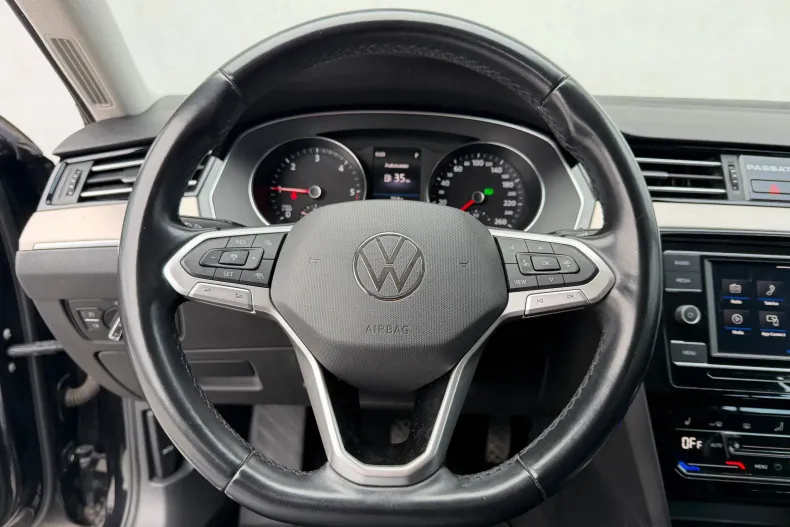 Volkswagen Passat din 2021 cu 93.207 km - oferta VOL185934 - foto 26