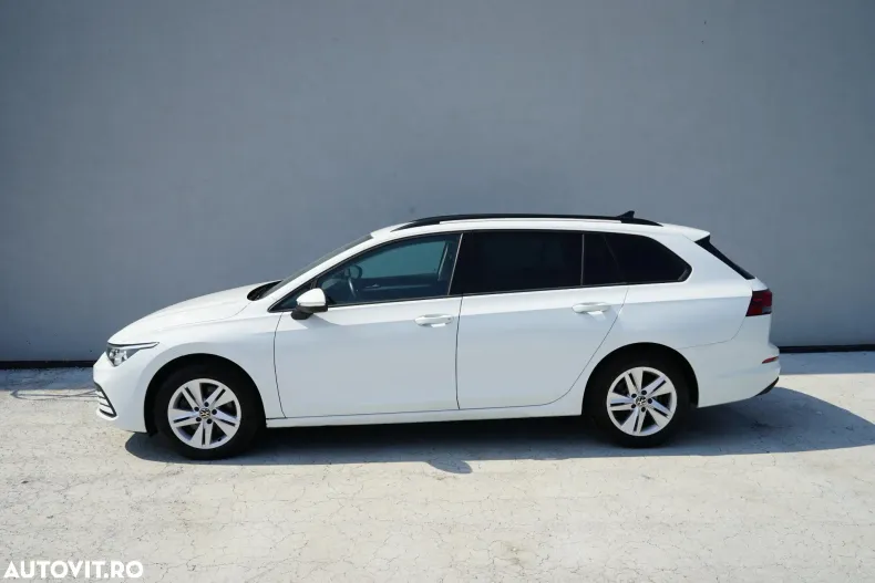 Volkswagen Golf din 2021 cu 58.627 km - oferta VOL185940 - foto 2