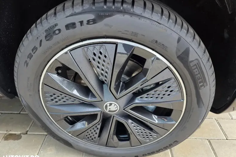 Skoda Karoq din 2025 cu 5 km - oferta SKO185945 - foto 11