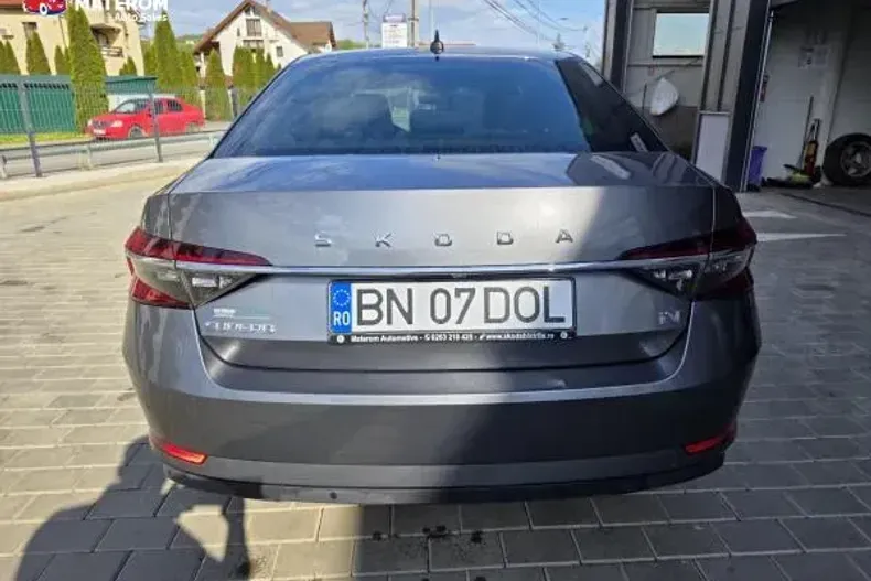 Skoda Superb din 2022 cu 30.000 km - oferta SKO185946 - foto 6