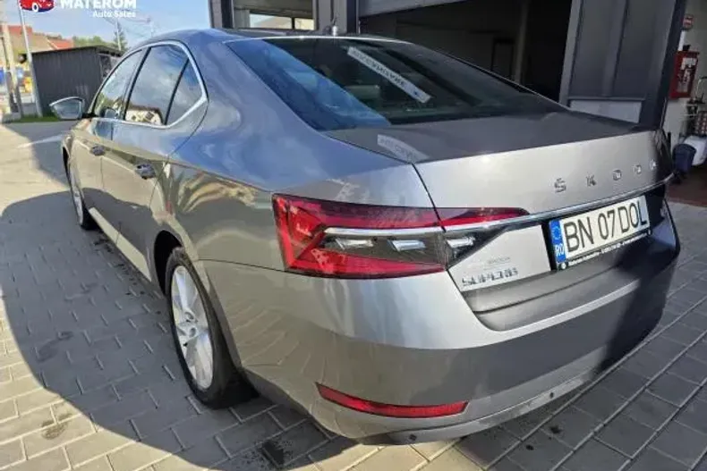 Skoda Superb din 2022 cu 30.000 km - oferta SKO185946 - foto 7