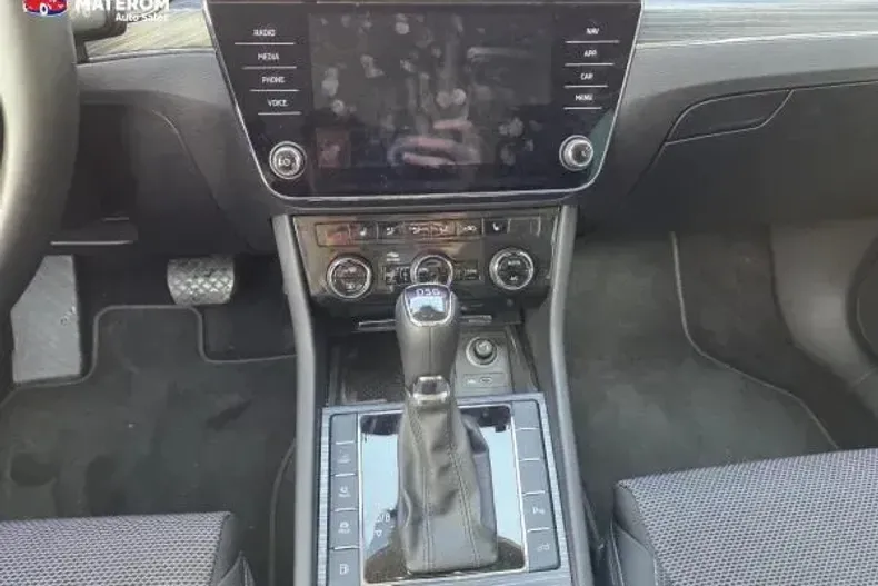 Skoda Superb din 2022 cu 30.000 km - oferta SKO185946 - foto 14