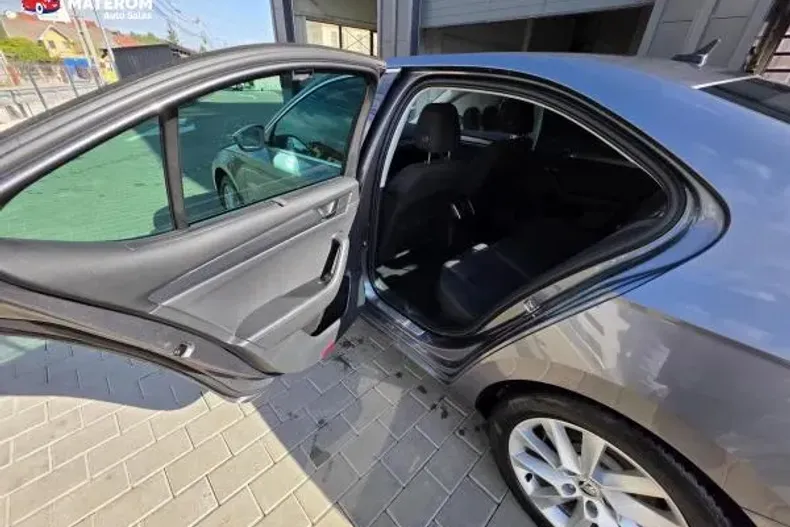 Skoda Superb din 2022 cu 30.000 km - oferta SKO185946 - foto 15