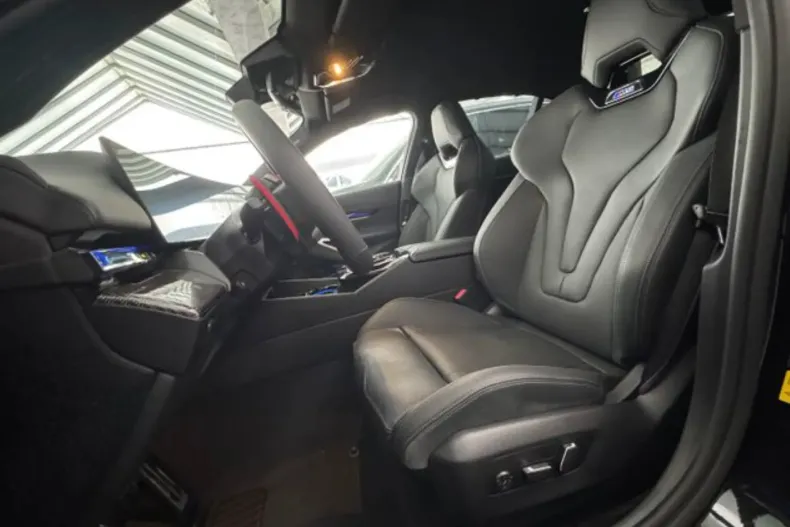 BMW M5 (Modele M) din 2025 cu 20 km - oferta BMW185953 - foto 3