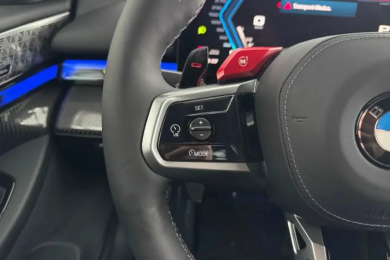 BMW M5 (Modele M) din 2025 cu 20 km - oferta BMW185953 - foto 7