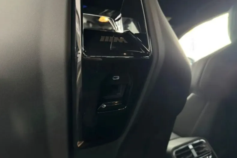 BMW M5 (Modele M) din 2025 cu 20 km - oferta BMW185953 - foto 18