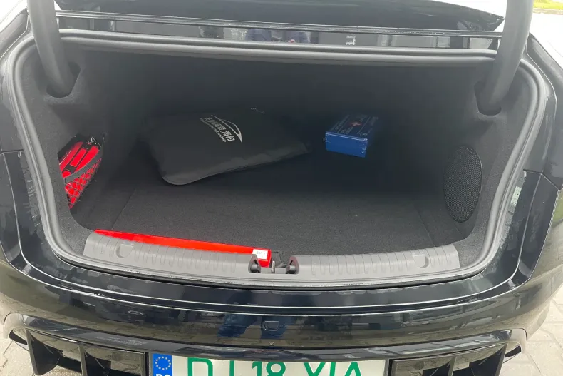 BYD SEAL din 2025 cu 2.500 km - oferta BYD185956 - foto 21