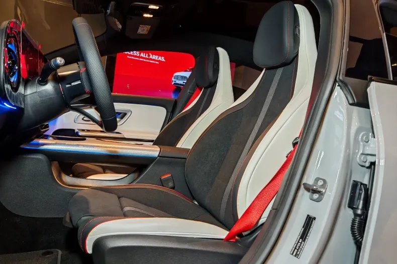 Mercedes-Benz CLA (Clasa CLA) din 2026 cu 1 km - oferta MER185963 - foto 18