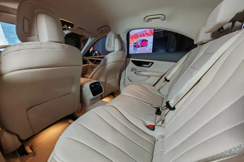 Mercedes-Benz E din 2025 cu 3.500 km - oferta MER185968 - foto 16