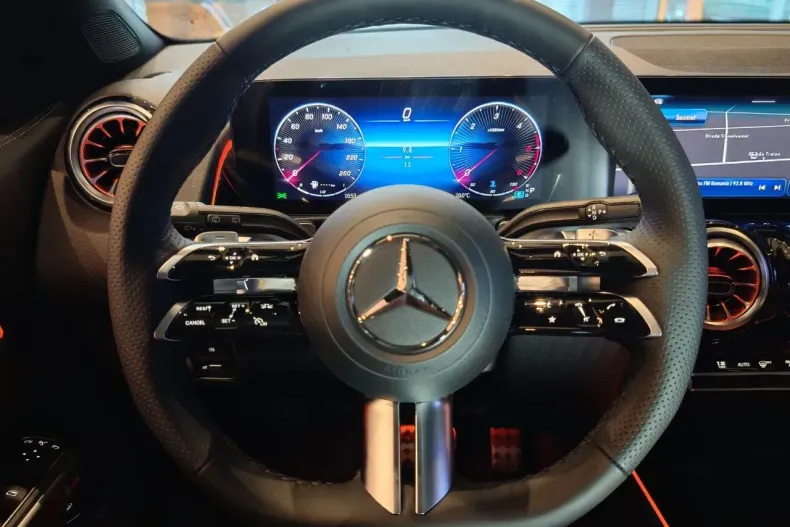Mercedes-Benz GLB din 2025 cu 3.500 km - oferta MER185969 - foto 14