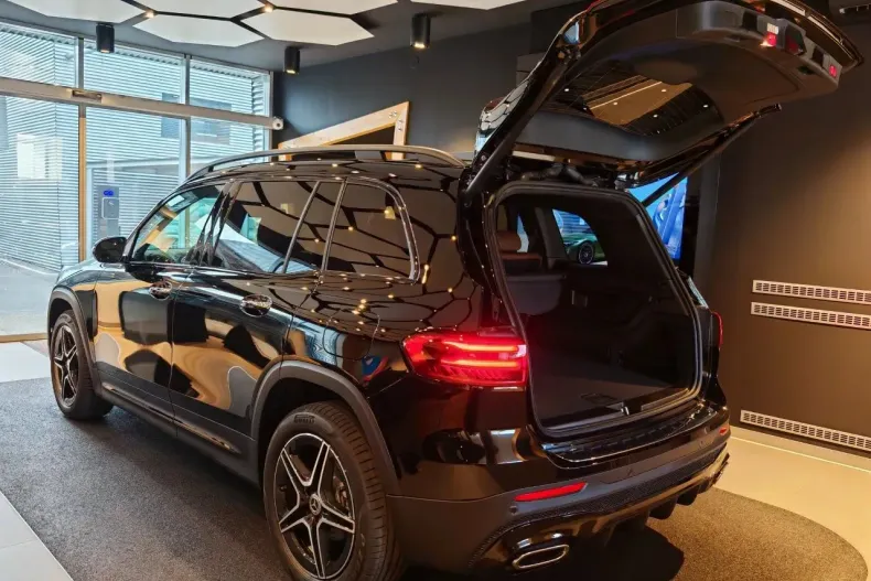 Mercedes-Benz GLB din 2025 cu 3.500 km - oferta MER185969 - foto 17