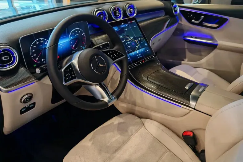 Mercedes-Benz GLC din 2025 cu 5.000 km - oferta MER185974 - foto 2