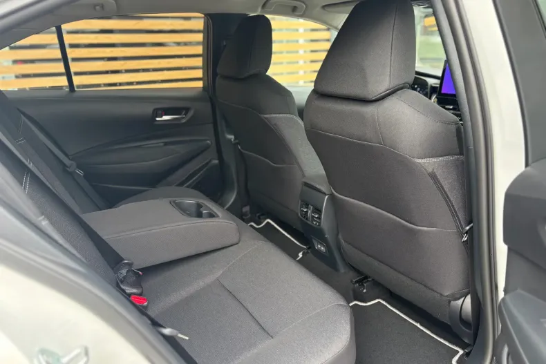 Toyota Corolla din 2025 cu 5 km - oferta TOY185976 - foto 10