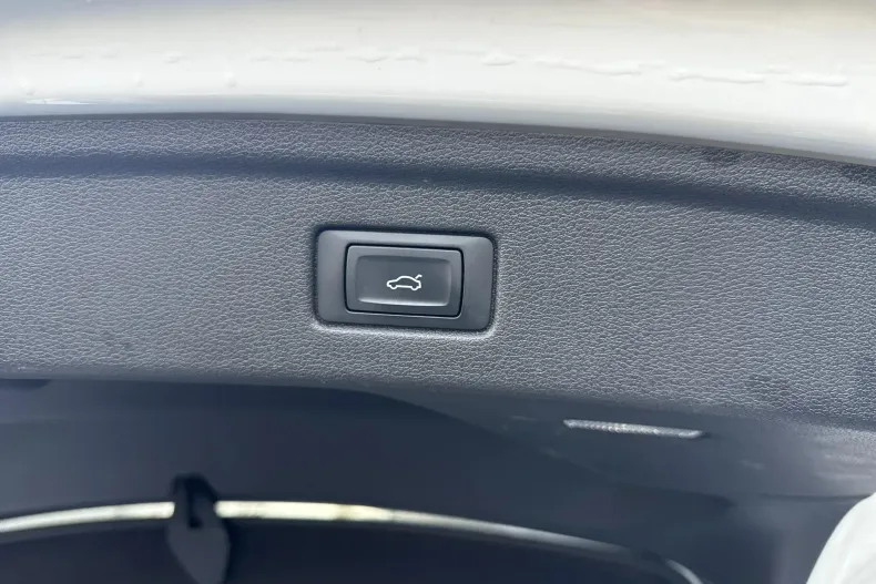 Audi A5 din 2022 cu 75.762 km - oferta AUD185981 - foto 21