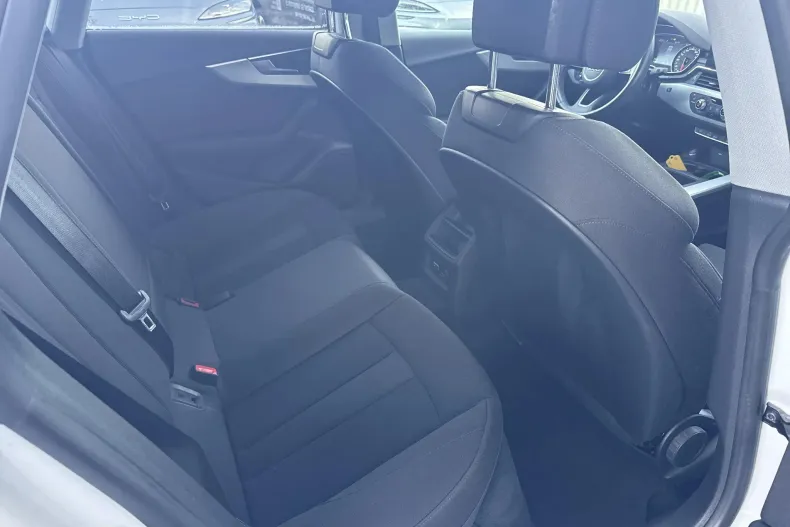 Audi A5 din 2022 cu 75.762 km - oferta AUD185981 - foto 22