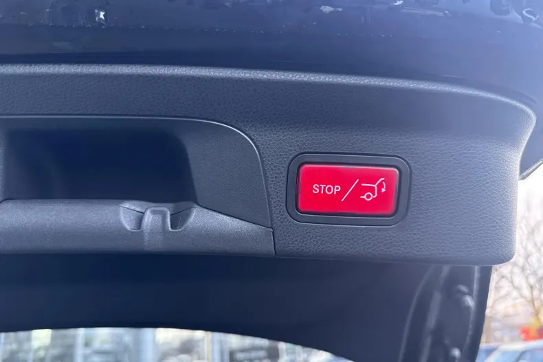 Mercedes-Benz GLC din 2020 cu 104.686 km - oferta MER185982 - foto 20