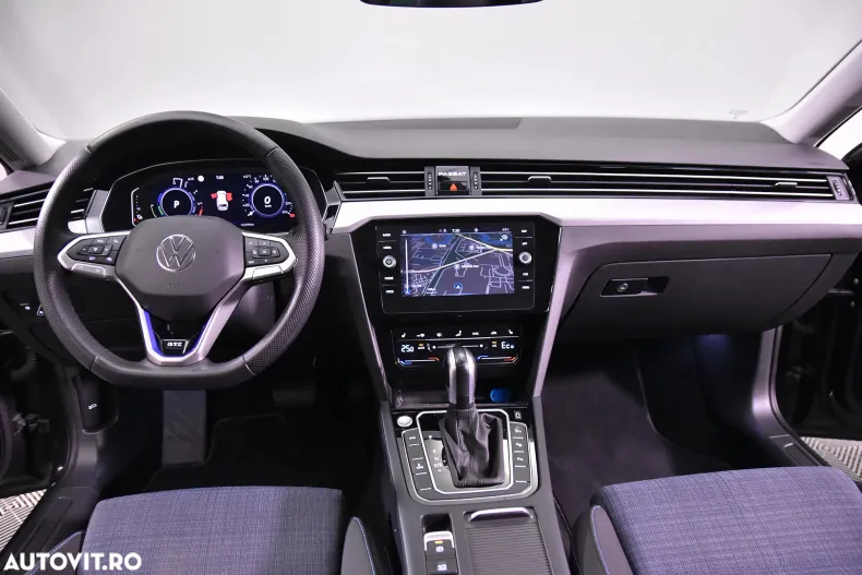 Volkswagen Passat din 2021 cu 122.599 km - oferta VOL185998 - foto 9