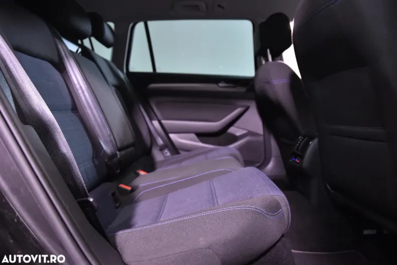 Volkswagen Passat din 2021 cu 122.599 km - oferta VOL185998 - foto 12