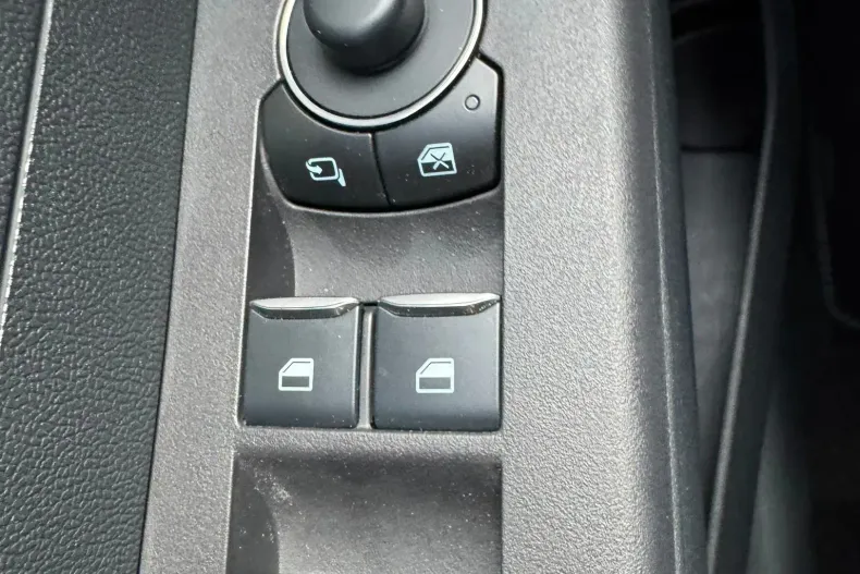 Ford Courier din 2025 cu 4.079 km - oferta FOR186006 - foto 21