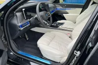 BMW Seria 7 din 2025 cu 4.050 km - oferta BMW186014 - foto 7