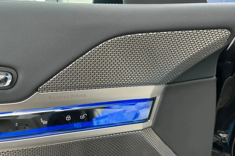 BMW Seria 7 din 2025 cu 4.050 km - oferta BMW186014 - foto 18