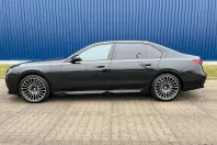 BMW Seria 7 din 2025 cu 4.050 km - oferta BMW186014 - foto 28