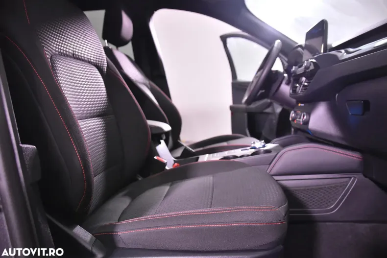 Ford Kuga din 2024 cu 38.880 km - oferta FOR186019 - foto 11