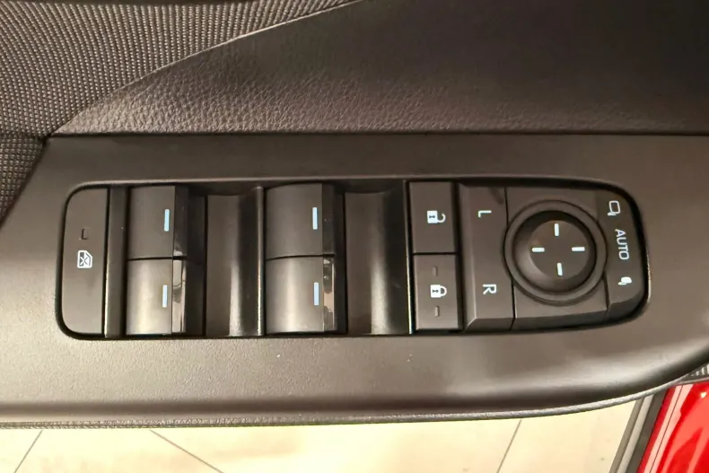 Toyota C-HR din 2025 cu 1.250 km - oferta TOY186028 - foto 11