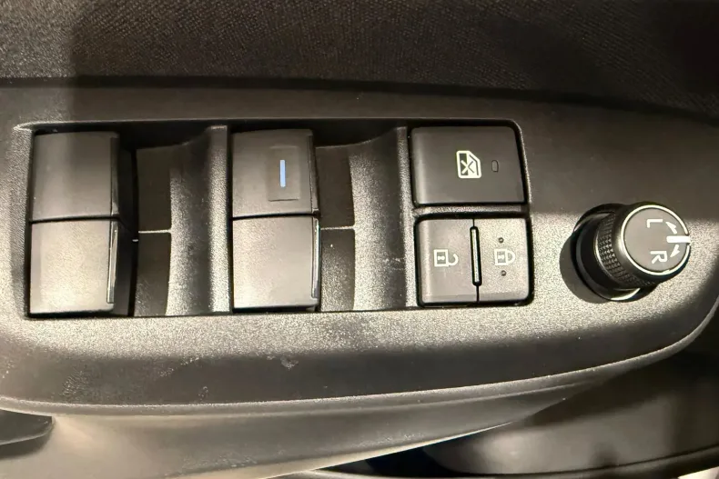 Toyota Yaris din 2026 cu 2 km - oferta TOY186029 - foto 12