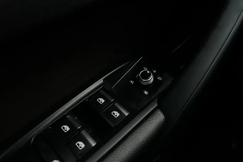 Audi Q5 din 2023 cu 74.962 km - oferta AUD186043 - foto 36