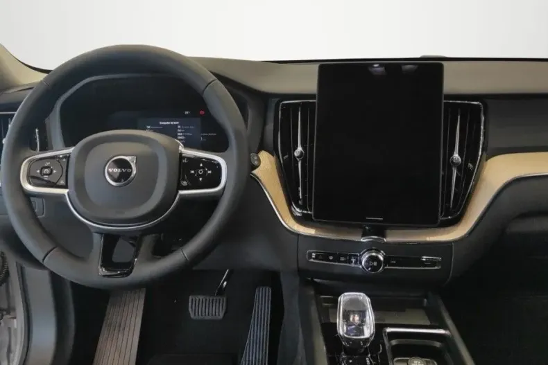 Volvo XC60 din 2025 cu 1 km - oferta VOL186055 - foto 14