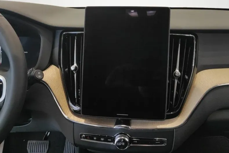 Volvo XC60 din 2025 cu 1 km - oferta VOL186055 - foto 16