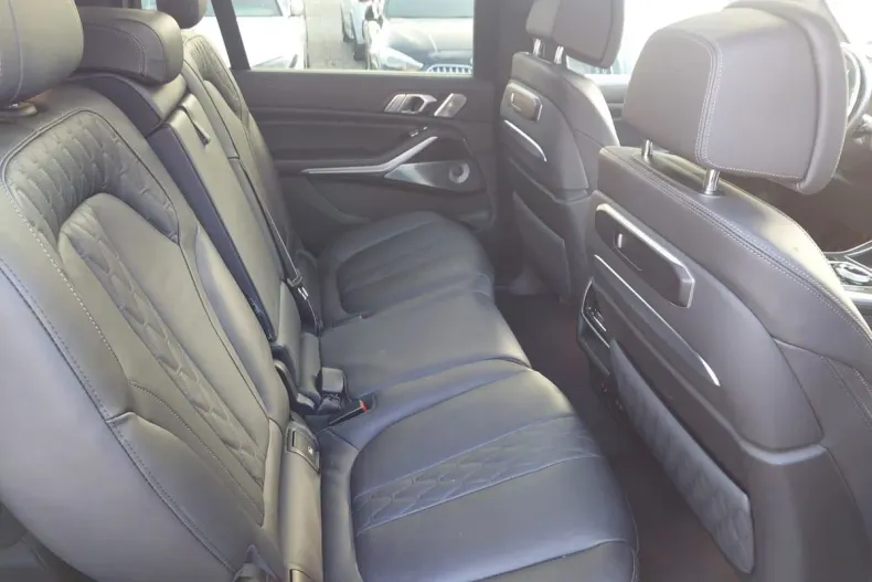 BMW X7 (Seria X) din 2023 cu 47.561 km - oferta BMW186057 - foto 11