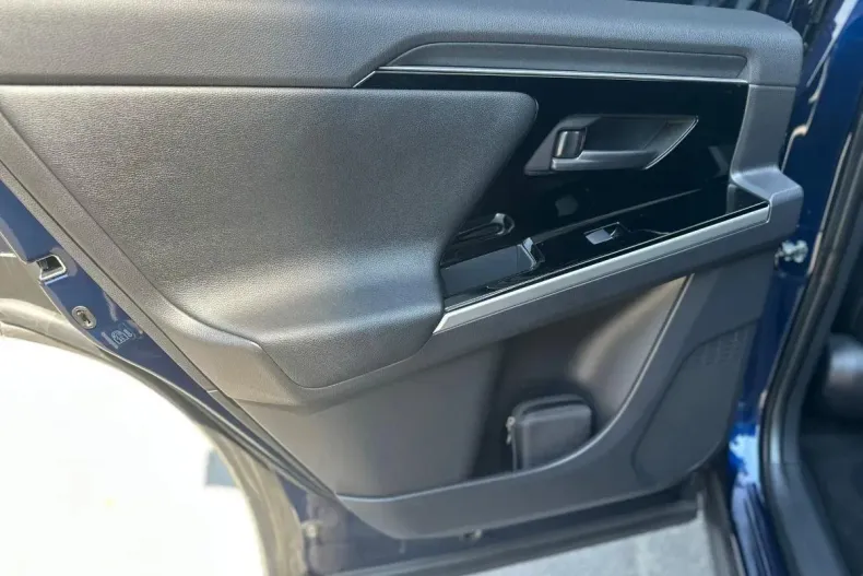 Toyota bZ4X din 2025 cu 16.000 km - oferta TOY186060 - foto 18