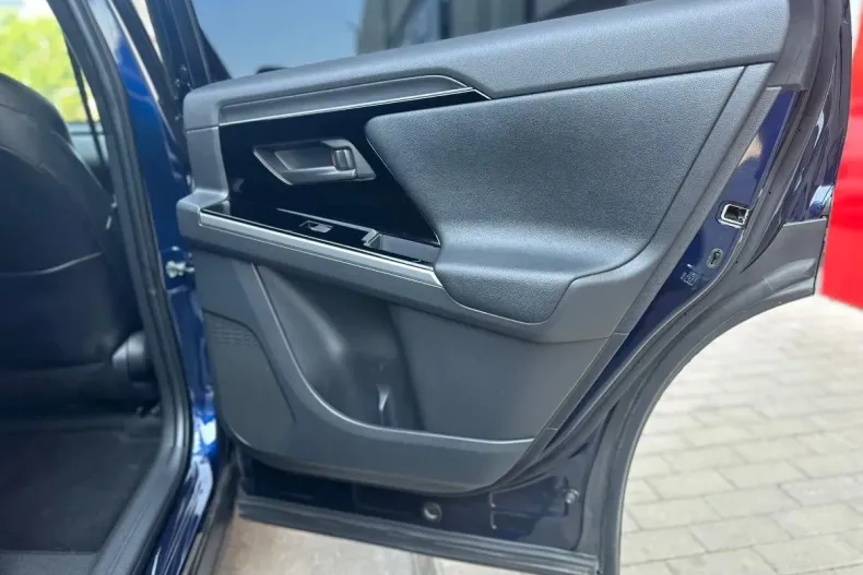 Toyota bZ4X din 2025 cu 16.000 km - oferta TOY186060 - foto 22