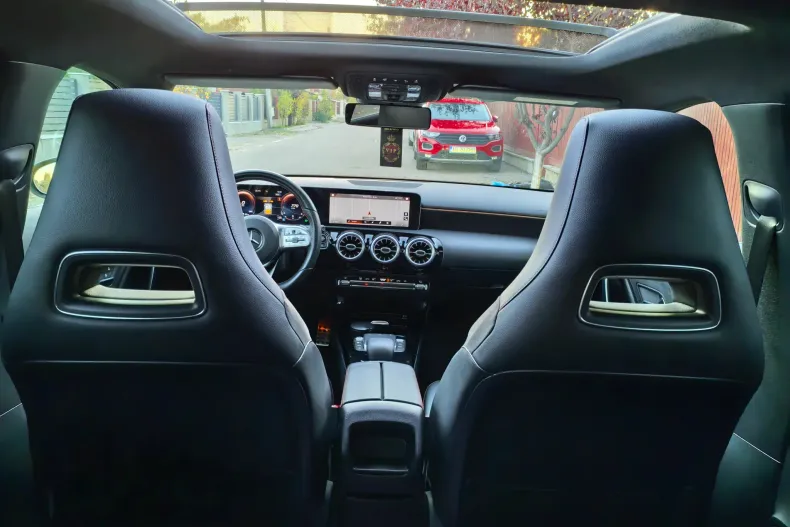 Mercedes-Benz A 180 (Clasa A) din 2020 cu 38.000 km - oferta MER186066 - foto 25