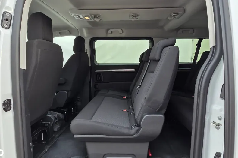 Toyota Proace din 2025 cu 17.600 km - oferta TOY186072 - foto 12