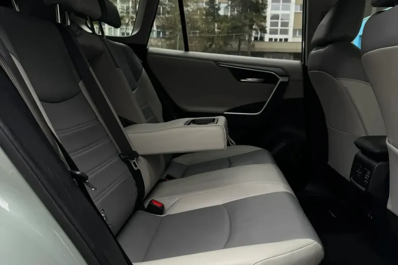 Toyota RAV4 din 2020 cu 138.500 km - oferta TOY186075 - foto 13