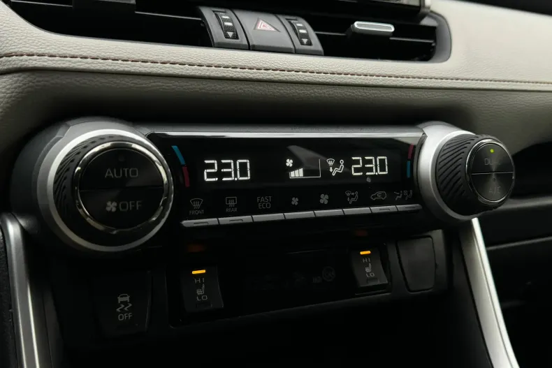 Toyota RAV4 din 2020 cu 138.500 km - oferta TOY186075 - foto 22