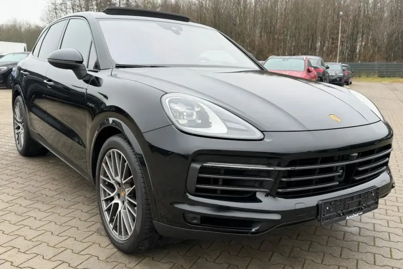 Porsche Cayenne din 2023 cu 61.212 km - oferta POR186080 - foto 3