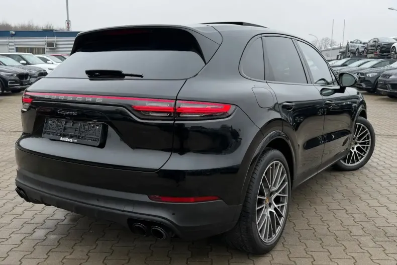 Porsche Cayenne din 2023 cu 61.212 km - oferta POR186080 - foto 4