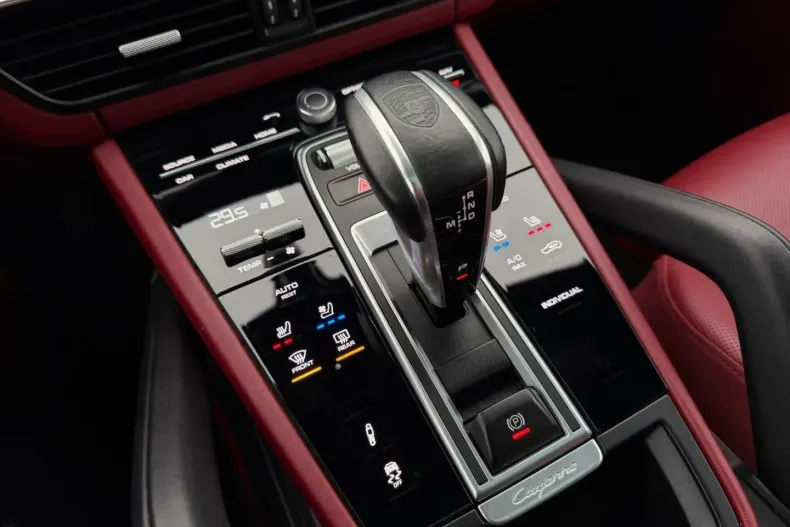 Porsche Cayenne din 2023 cu 61.212 km - oferta POR186080 - foto 26