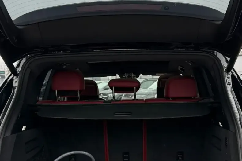 Porsche Cayenne din 2023 cu 61.212 km - oferta POR186080 - foto 32