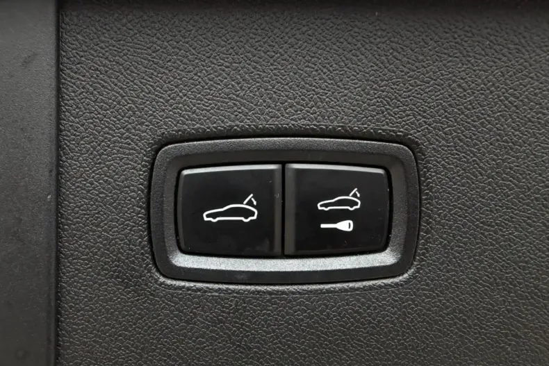 Porsche Cayenne din 2023 cu 61.212 km - oferta POR186080 - foto 35